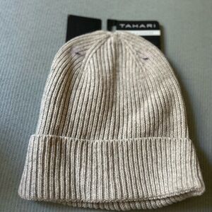 Tahari Cream Ribbed Knit Hat